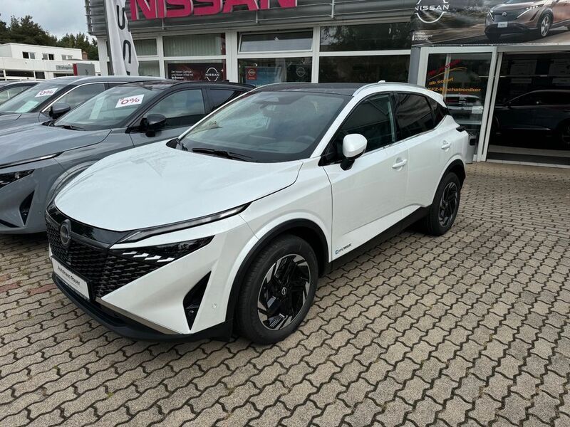 Pearl white Gebraucht 2024 Nissan Qashqai N-Connecta SUV | 46.800 € - Bild 1/3
