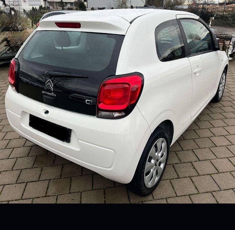 Weiß Gebraucht 2018 Citroën C1 Feel Kleinwagen | 6.600 € (Guter Preis) - Bild 1/4
