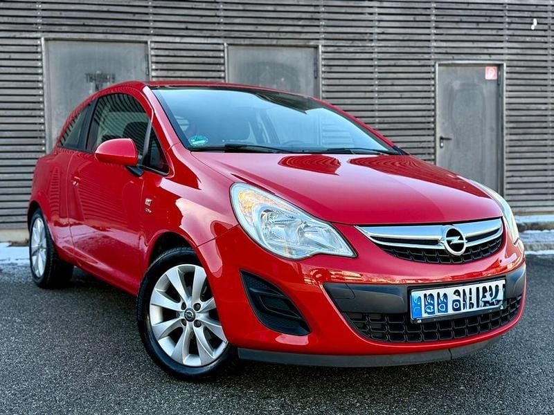 Rot Gebraucht 2012 Opel Corsa Active Kleinwagen | 5.000 € (Guter Preis) - Bild 1/4