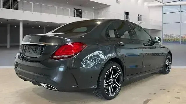 Gebraucht Mercedes C400 AMG line 333 PS (244 kW) 2021 Graphitgrau Limousine