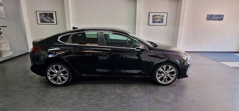 Schwarz Gebraucht 2018 Hyundai i30 Style Limousine | 12.900 € (Guter Preis) - Bild 1/4