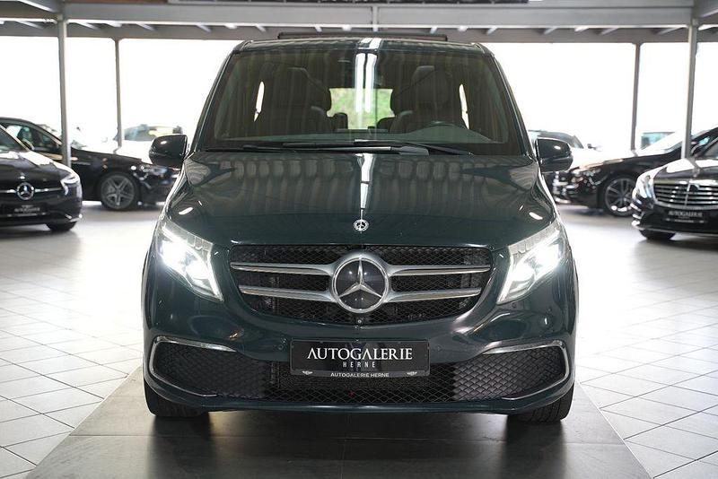 Gebraucht Mercedes V300 Exclusive 239 PS (175 kW) 2020 Grün Van / Kleinbus