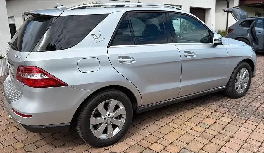 Gebraucht Mercedes ML350 258 PS (189 kW) 2014 Silber SUV