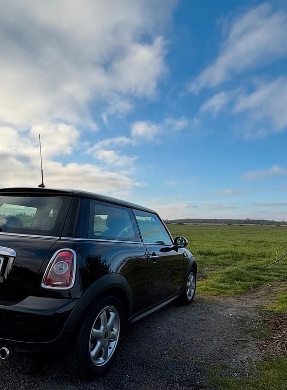 Usado Mini ONE Pepper 75 HP (55 kW) 2010 Preto Citadino