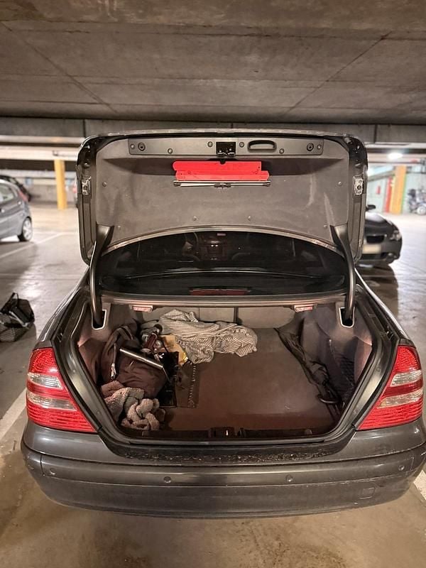 Gebraucht Mercedes E320 Classic 224 PS (164 kW) 2002 Grau Limousine