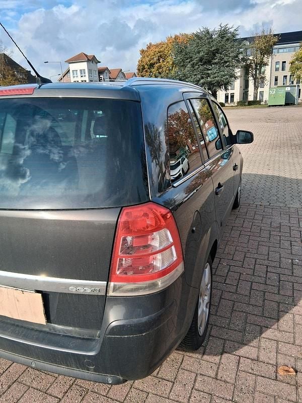 Gebraucht 2013 Opel Zafira Van / Kleinbus | 3.200 € (Superpreis) - Bild 1/4