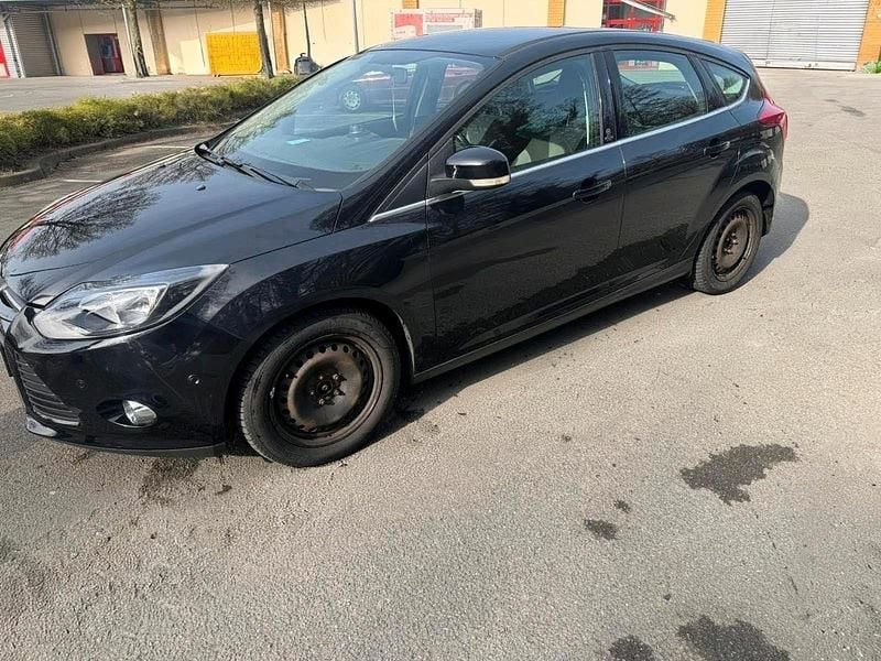 Gebraucht Ford Focus 150 PS (110 kW) 2012 Schwarz Limousine