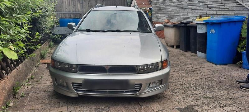 Silber Gebraucht 1998 Mitsubishi Galant Kombi | 2.300 € (Fairer Preis) - Bild 1/4