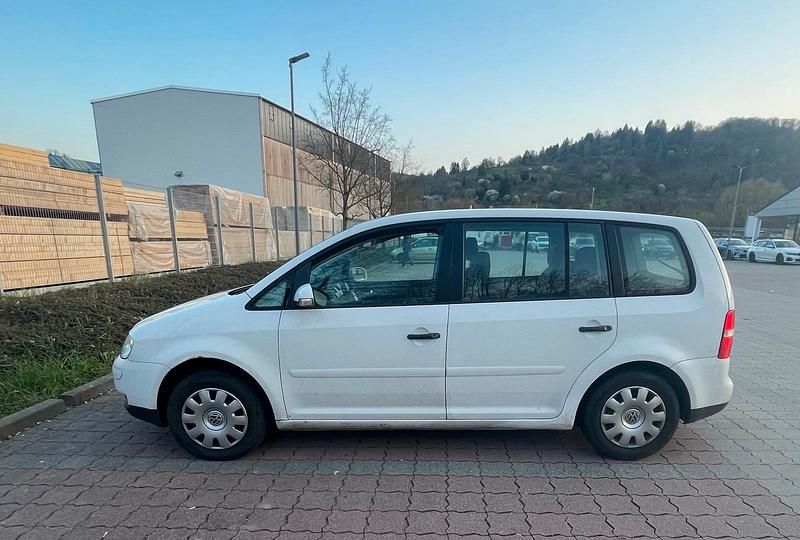 Gebraucht VW Touran 102 PS (75 kW) 2005 Weiß Van / Kleinbus