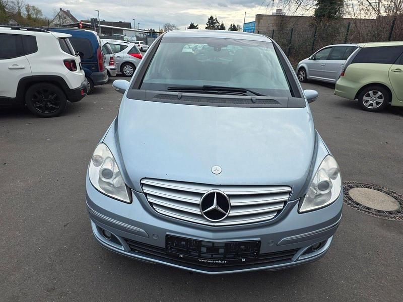Gebraucht Mercedes B170 116 PS (85 kW) 2006 Blau Van / Kleinbus