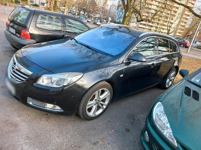Gebraucht Opel Insignia 196 PS (144 kW) 2012 Schwarz Kombi