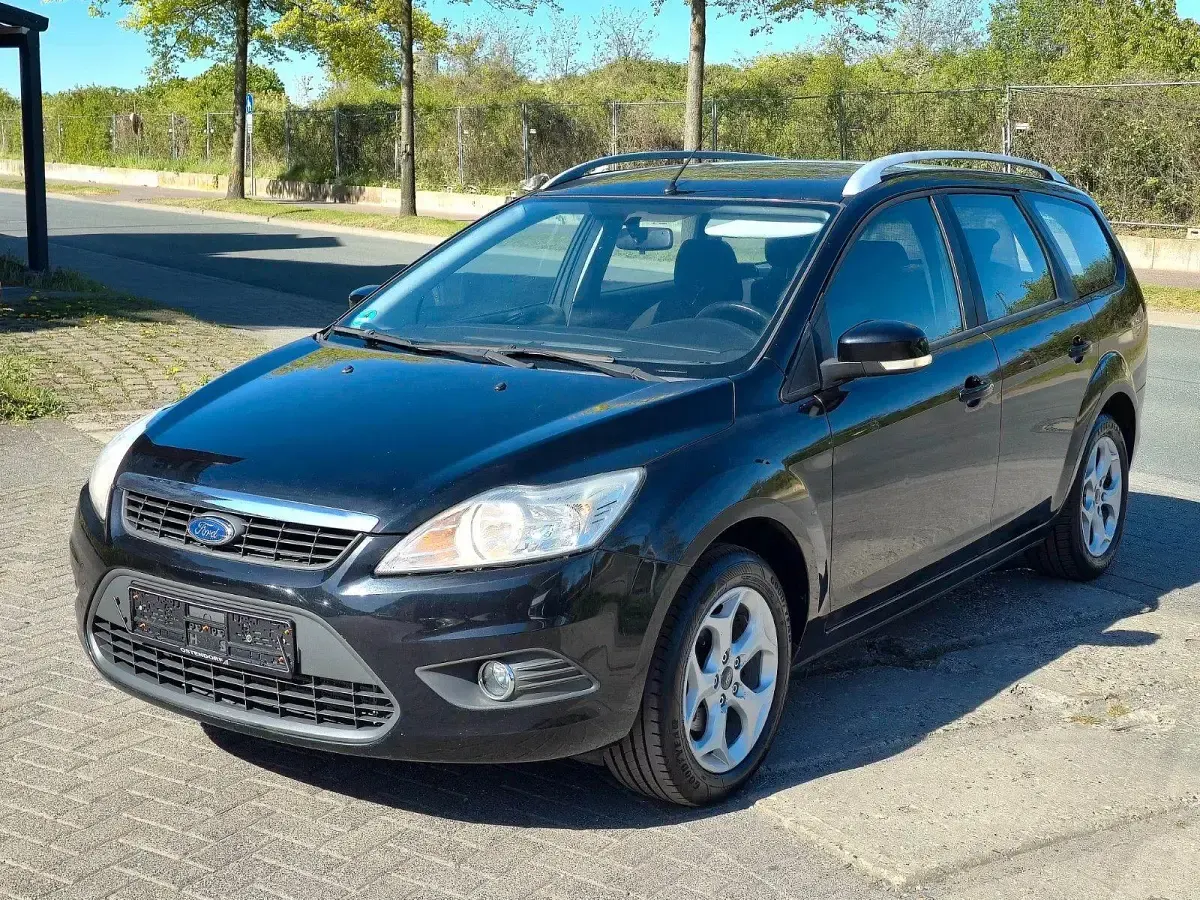 Gebraucht Ford Focus Style 109 PS (80 kW) 2009 Schwarz Limousine