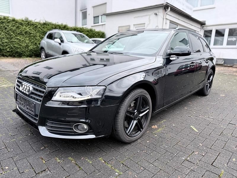 Gebraucht Audi A4 Attraction 160 PS (117 kW) 2010 Schwarz Kombi