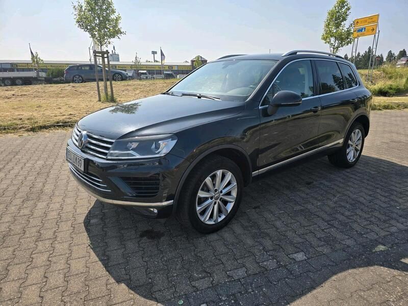 Schwarz Gebraucht 2016 VW Touareg SUV | 13.299 € (Superpreis) - Bild 1/4