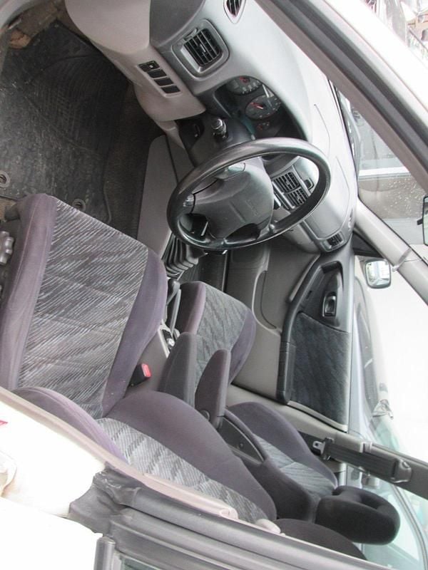 Gebraucht Subaru Forester 125 PS (91 kW) 2001 Weiß SUV