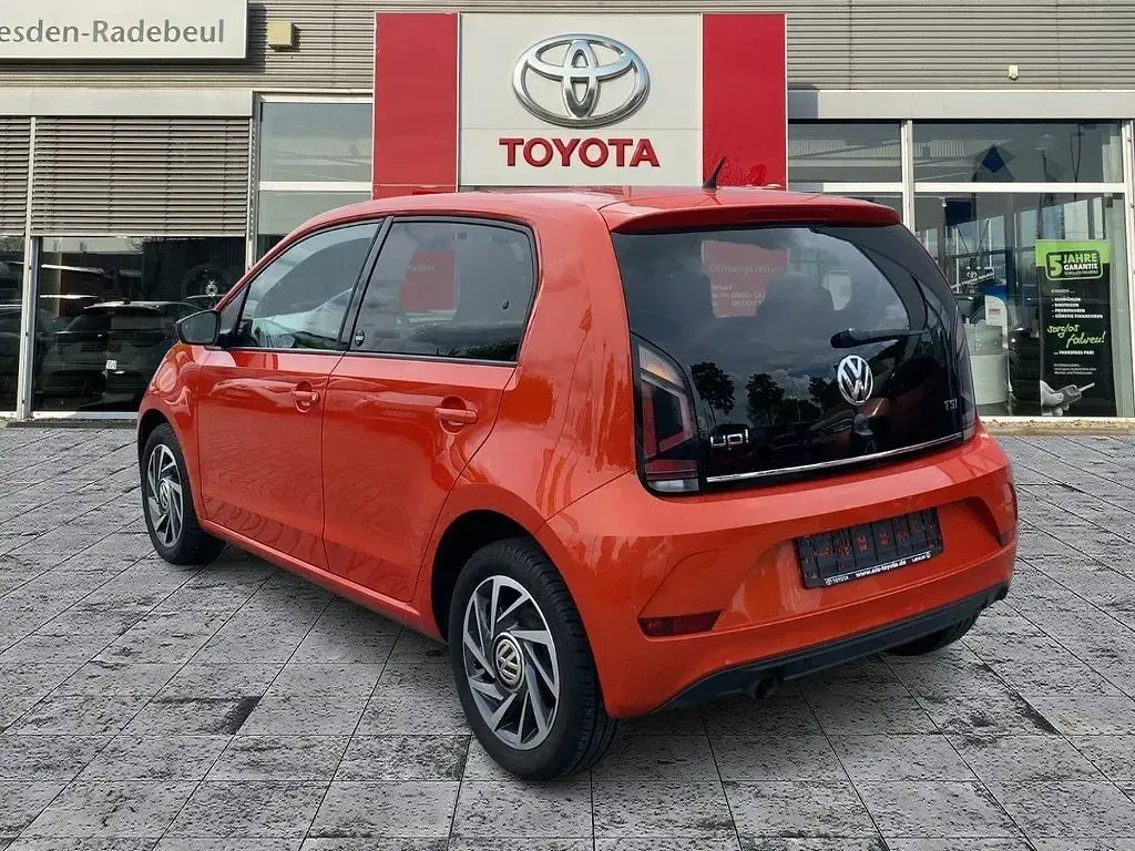 Usado VW up! Sound 90 HP (66 kW) 2017 Laranja Citadino