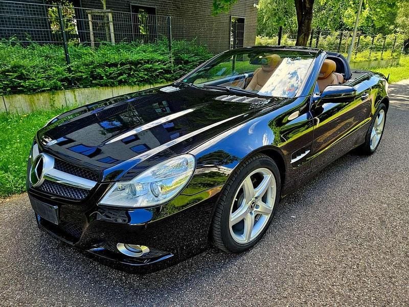 Schwarz Gebraucht 2010 Mercedes SL300 Cabrio | 18.995 € - Bild 1/4