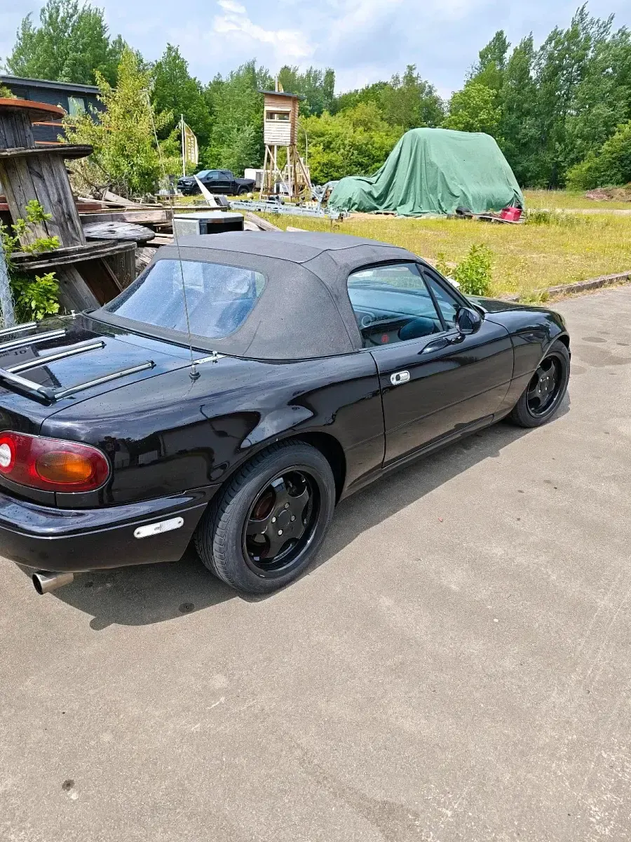 Gebraucht Mazda MX5 116 PS (85 kW) 1990 Violet Cabrio