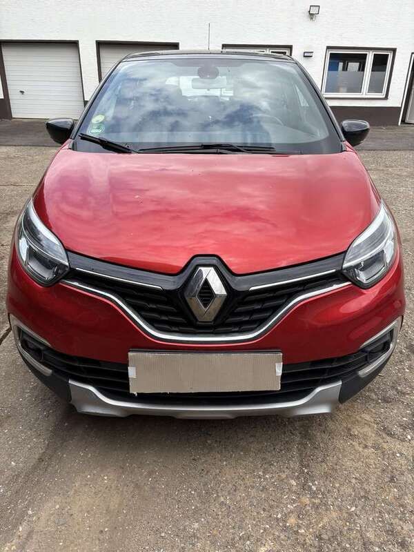 Rot Gebraucht 2018 Renault Captur Intens SUV | 8.999 € (Fairer Preis) - Bild 1/4