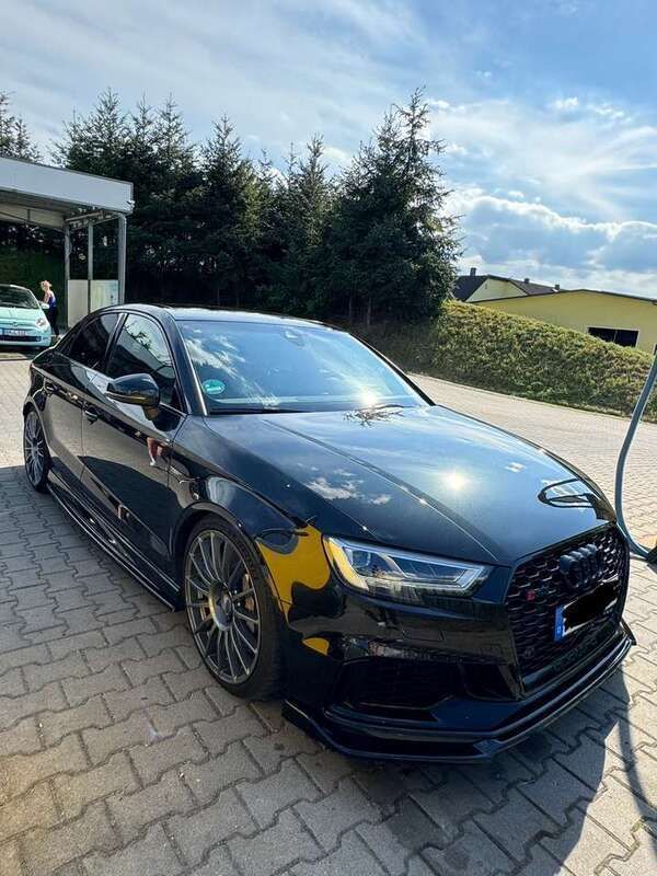 Schwarz Gebraucht 2018 Audi RS3 Sport Kleinwagen | 45.999 € (Fairer Preis) - Bild 1/4
