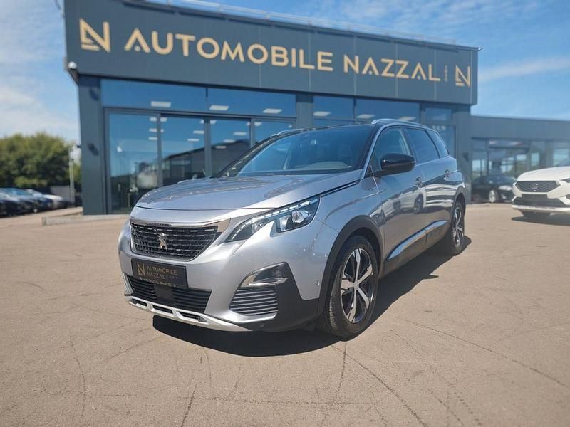 Grau Gebraucht 2018 Peugeot 5008 GT-line Van / Kleinbus | 23.899 € (Etwas zu teuer) - Bild 1/4