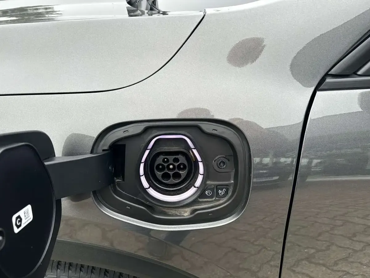 Gebraucht Ford Kuga Cool & Connect 224 PS (164 kW) 2022 Magneticgrau (metallic) SUV