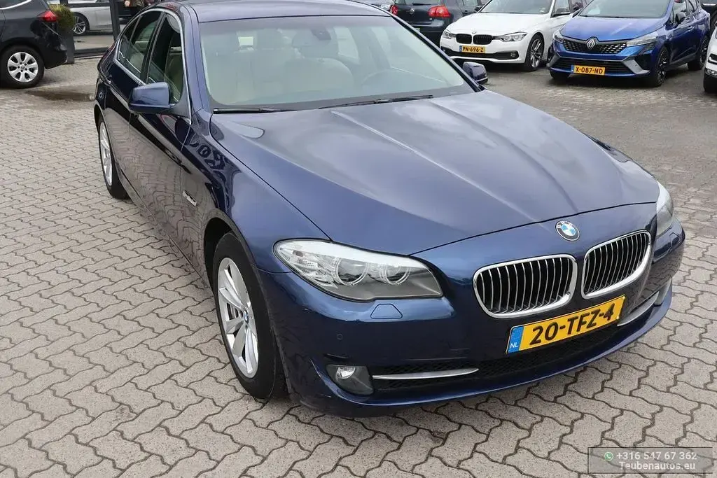 Gebraucht BMW 520 Executive 184 PS (135 kW) 2012 Blau Limousine