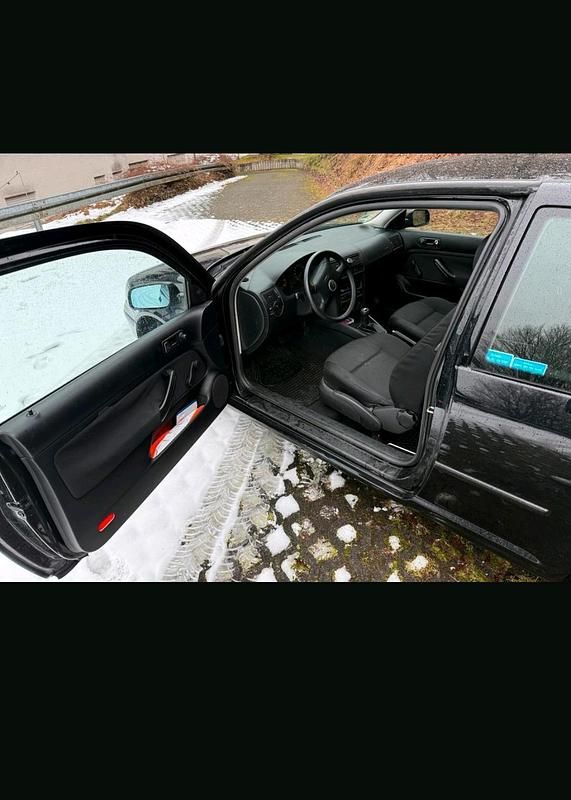 Gebraucht VW Golf IV 75 PS (55 kW) 2001 Schwarz