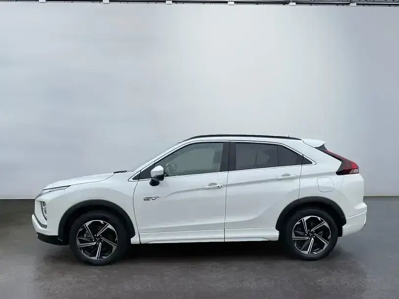 Usado Mitsubishi Eclipse Cross Top 188 CV (138 kW) 2022 Blanco SUV