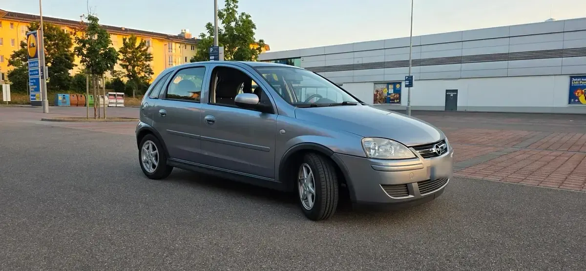 Gebraucht Opel Corsa 80 PS (58 kW) 2005 Grau Kleinwagen