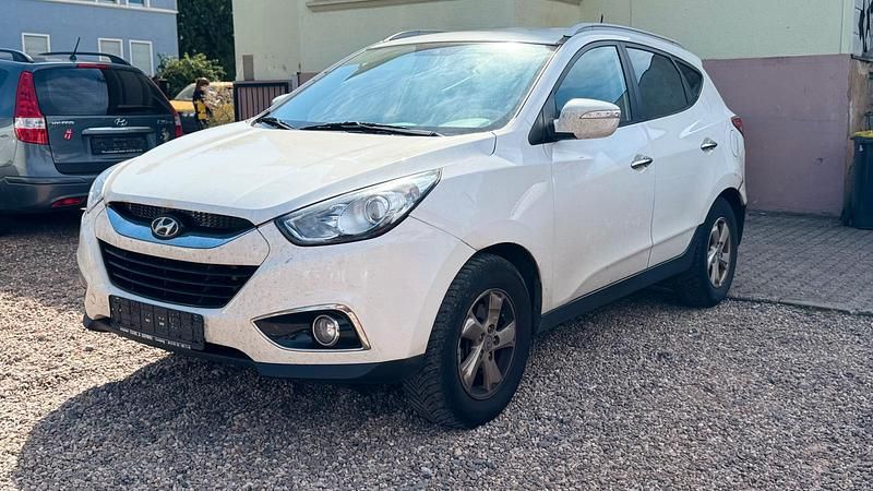 Weiß Gebraucht 2012 Hyundai ix35 SUV | 5.700 € (Superpreis) - Bild 1/4
