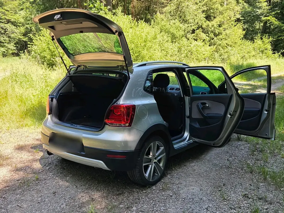 Gebraucht VW Polo Cross 90 PS (66 kW) 2012 Andere farben Kleinwagen