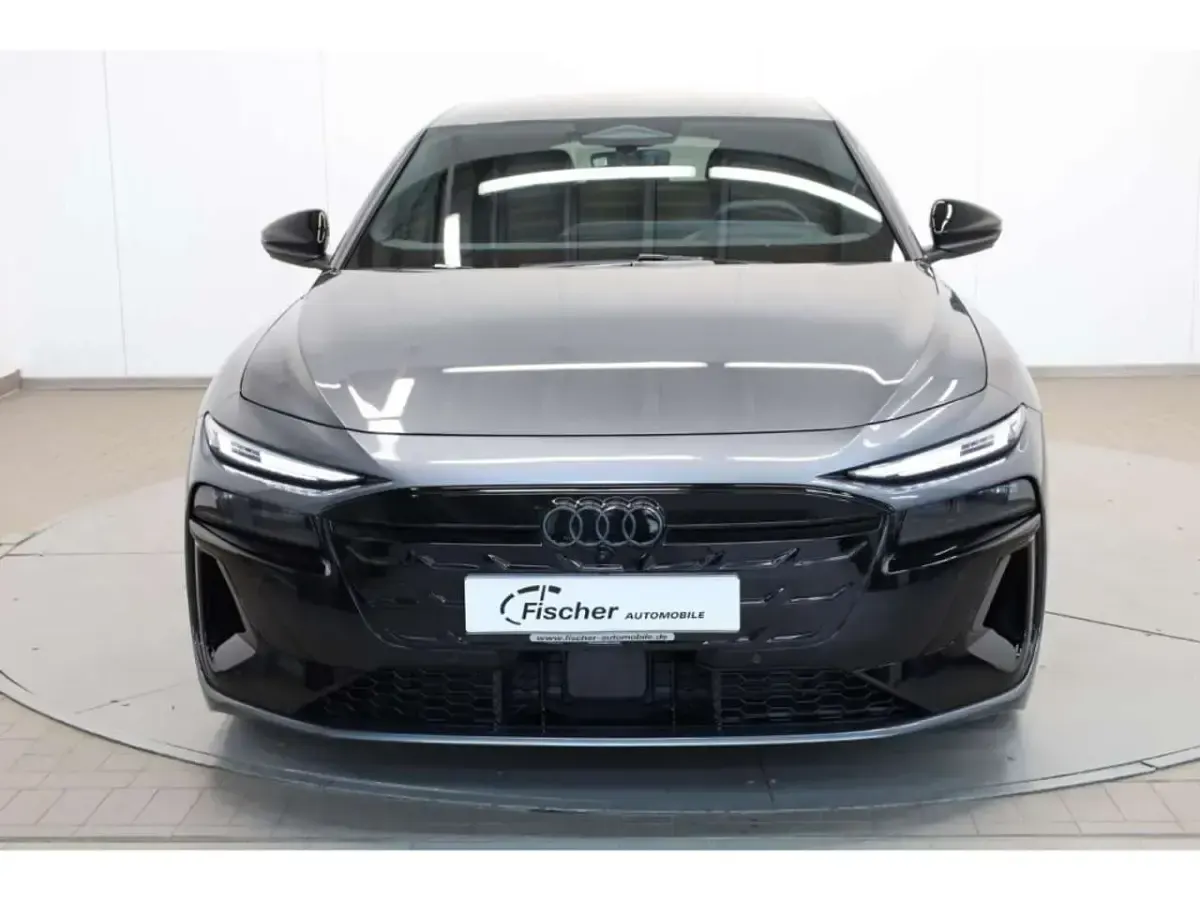 Gebraucht Audi A6 e-tron Business 314 kW (428 PS) 2026 Daytonagrauperleffekt Kombi