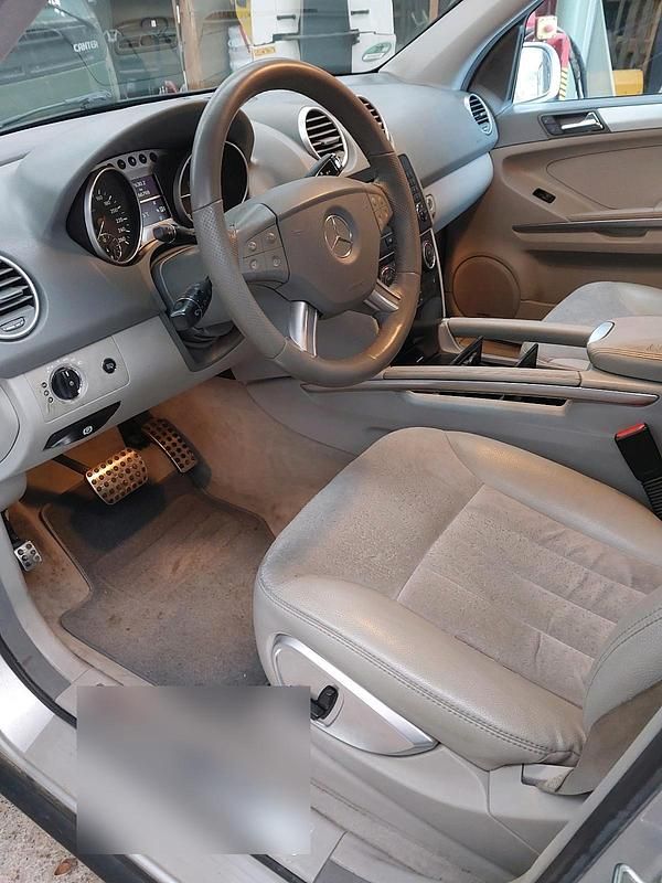 Gebraucht Mercedes ML280 190 PS (139 kW) 2005 Silber SUV