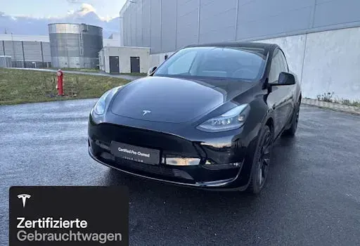 Second-hand Tesla Model Y 273 kW (372 CP) 2024 Negru SUV