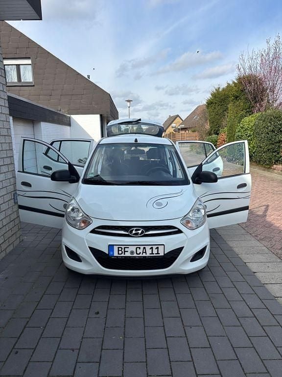 Gebraucht Hyundai i10 Classic 69 PS (50 kW) 2012 Weiß Kleinwagen