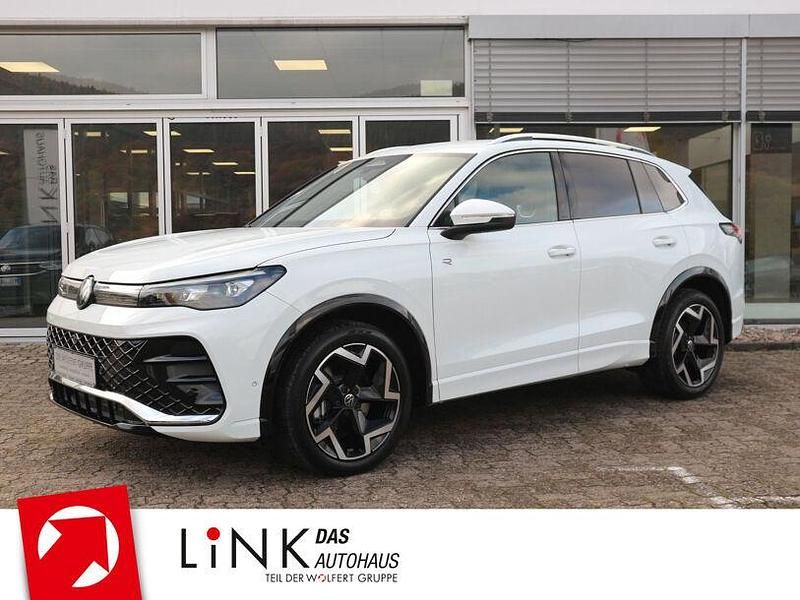 Pure white Gebraucht 2025 VW Tiguan R-line SUV | 44.450 € (Etwas zu teuer) - Bild 1/4