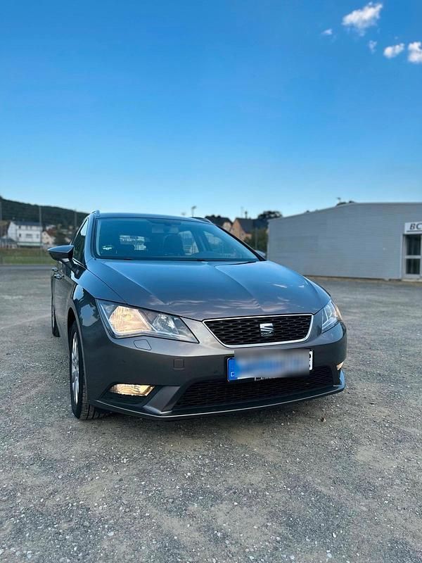 Braun Gebraucht 2014 Seat Leon Kombi | 8.500 € (Fairer Preis) - Bild 1/4