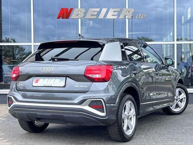 Gebraucht Audi Q2 S-Line 150 PS (110 kW) 2024 Grau (daytonagrau perleffekt) SUV