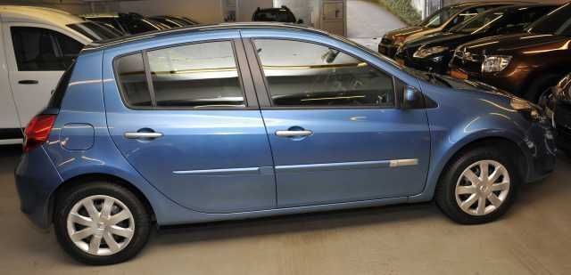 Gebraucht Renault Clio II Dynamique 75 PS (55 kW) 2011 Blau metallic Limousine