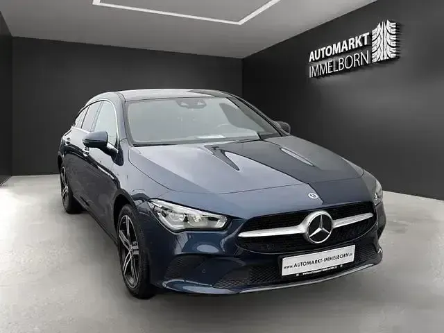 Gebraucht Mercedes CLA250 218 PS (160 kW) 2022 Denimblau Coupé