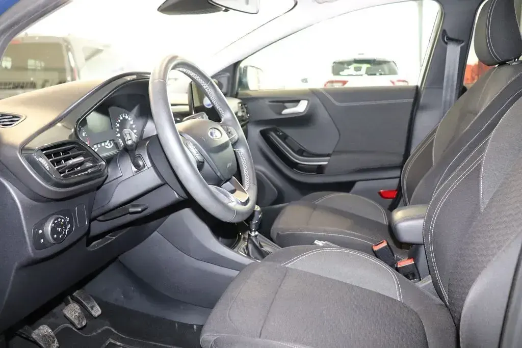 Gebraucht Ford Puma Titanium 125 PS (91 kW) 2022 Blau SUV