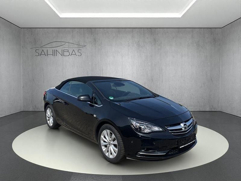 Schwarz Gebraucht 2015 Opel Cascada Innovation Cabrio | 14.890 € (Fairer Preis) - Bild 1/4