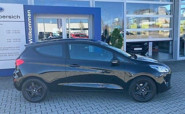 Gebraucht Ford Fiesta Cool & Connect 86 PS (63 kW) 2019 Schwarz Kleinwagen