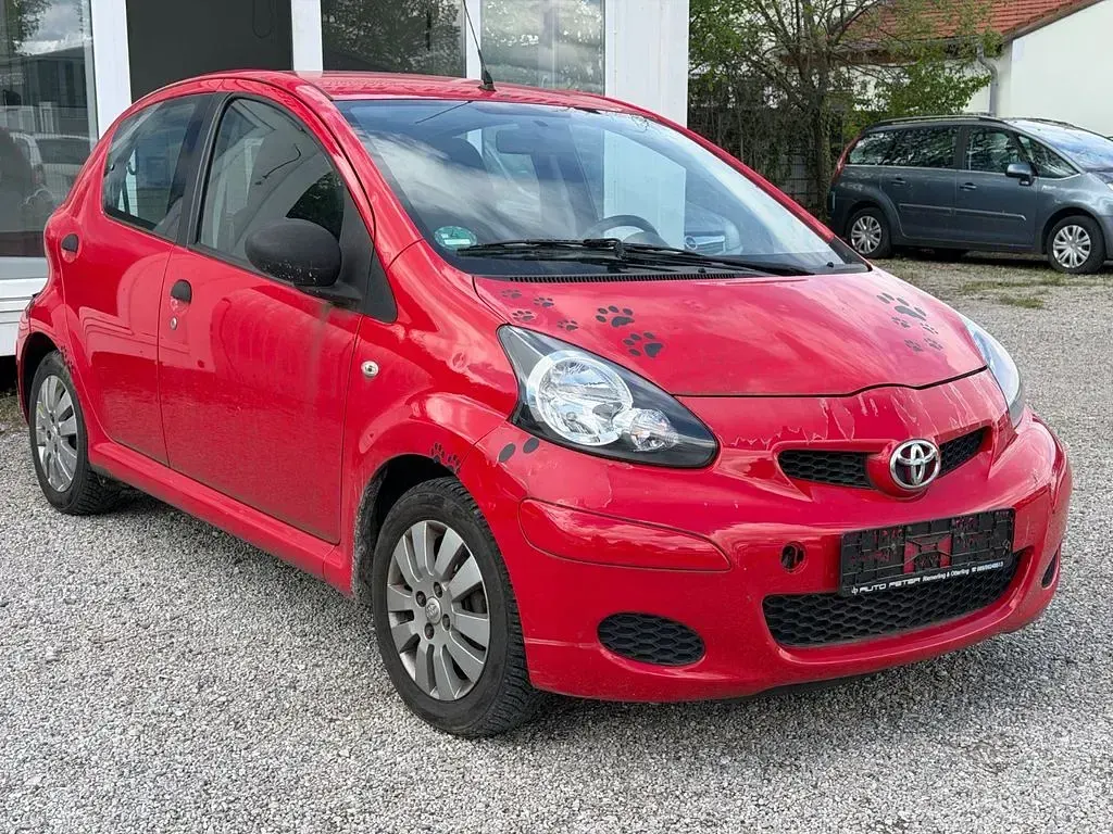 Gebraucht Toyota Aygo Basis 68 PS (50 kW) 2009 Rot Kleinwagen
