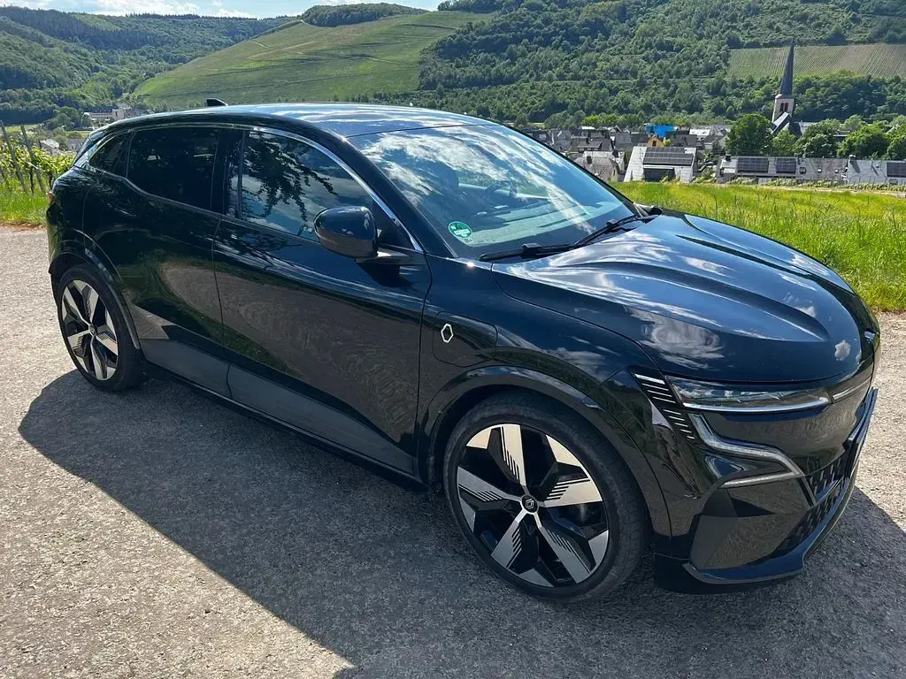 Occasion Renault Megane E-Tech Komfort 160 kW (218 ch) 2022 Noir Berline
