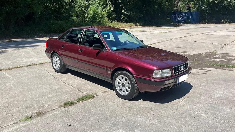 Rot Gebraucht 1995 Audi 80 Limousine | 7.999 € - Bild 1/4