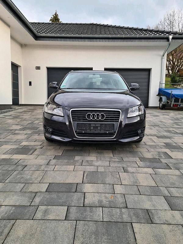 Gebraucht Audi A3 Ambiente 125 PS (91 kW) 2009 Grau Kleinwagen