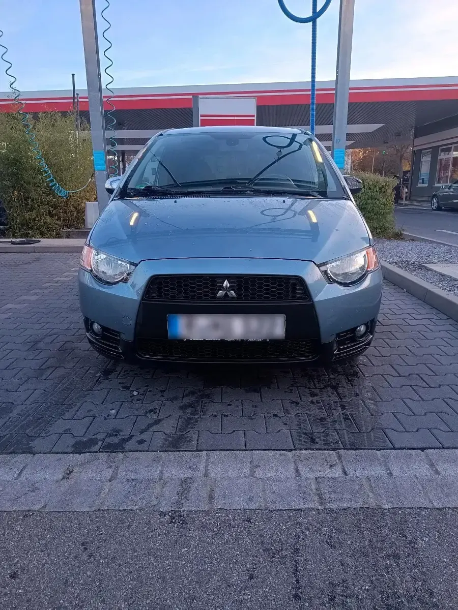 Gebraucht Mitsubishi Colt 95 PS (69 kW) 2008 Blau Kleinwagen