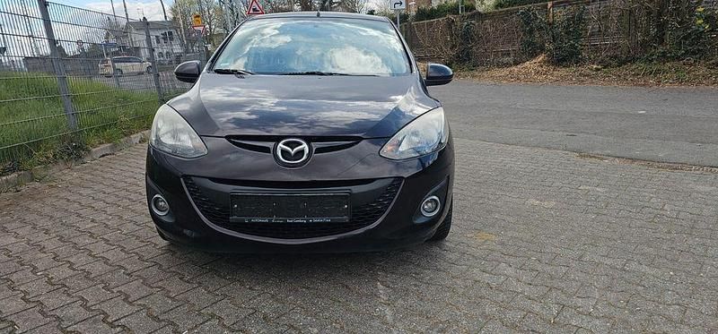 Gebraucht Mazda 2 Edition 75 PS (55 kW) 2012 Schwarz Kleinwagen